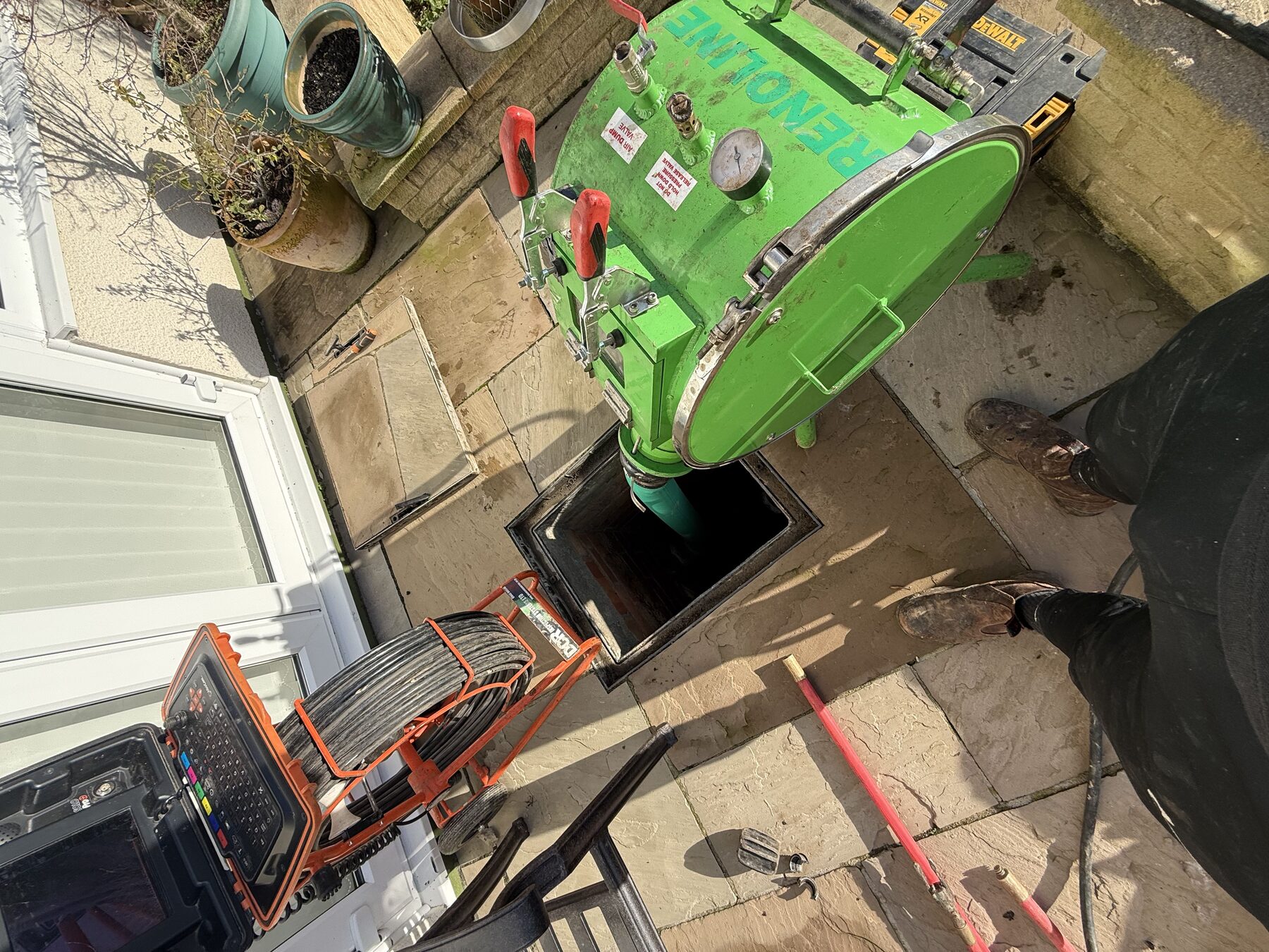 No-dig drain relining equipment used by BESA